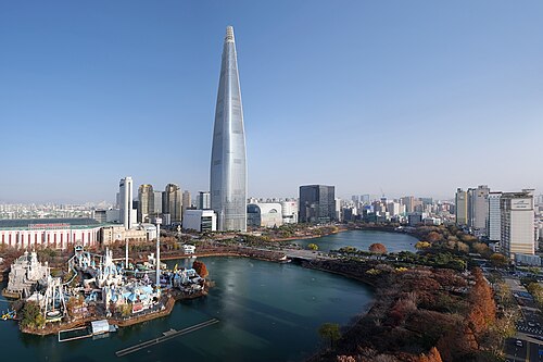 Lotte World Travel Guide: Seoul’s Magical Escape