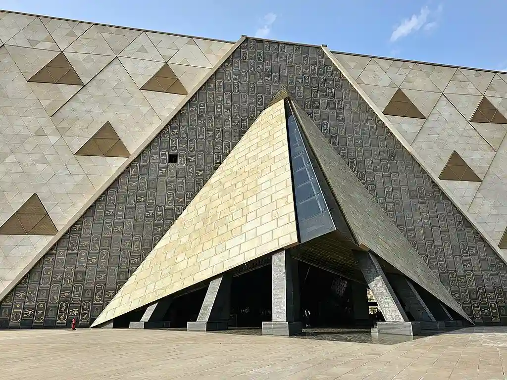 Egypt's Grand Museum: Ultimate Travel Guide
